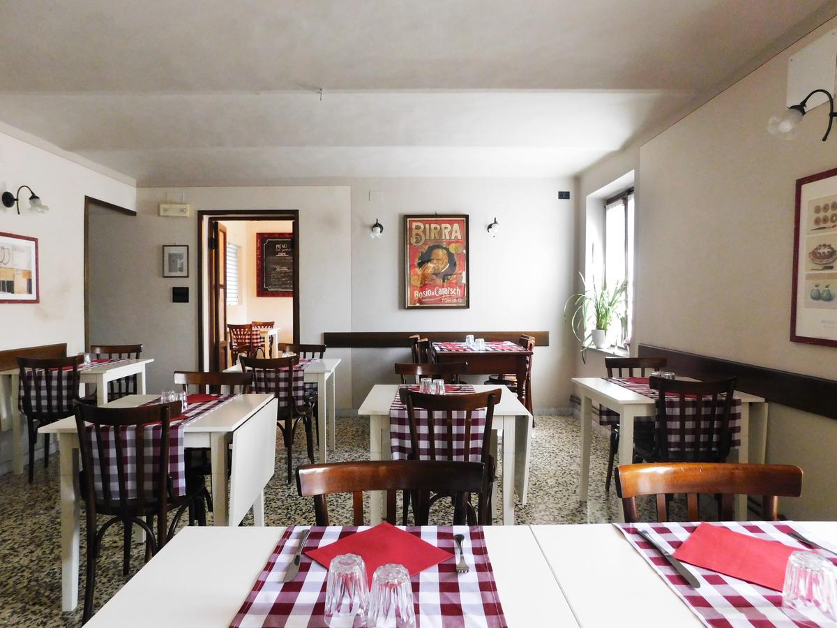 Trattoria Due Citroni Casalgrasso Exterior foto