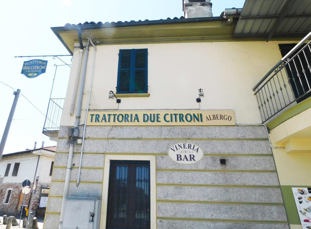 Trattoria Due Citroni Casalgrasso Exterior foto